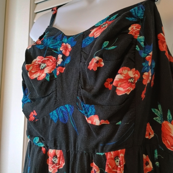Torrid spaghetti strap Floral Black Dress with Red and Blue Accents size 2x - Picture 3 of 7